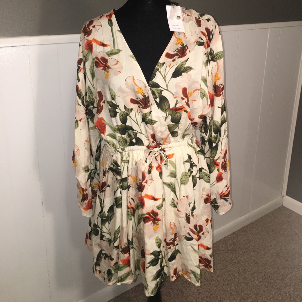 DCB floral print dress NWT!