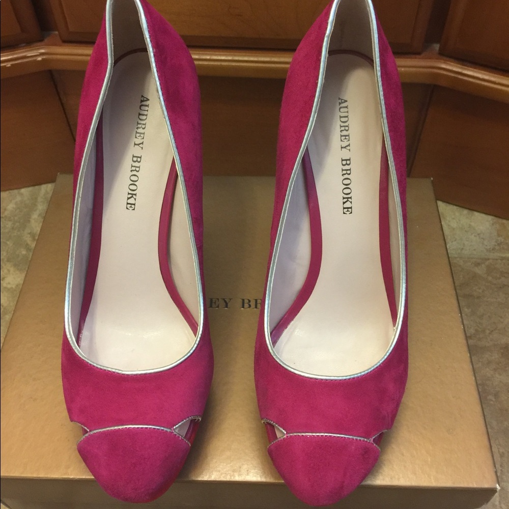 Audrey Brooke Suede platform today only SALE