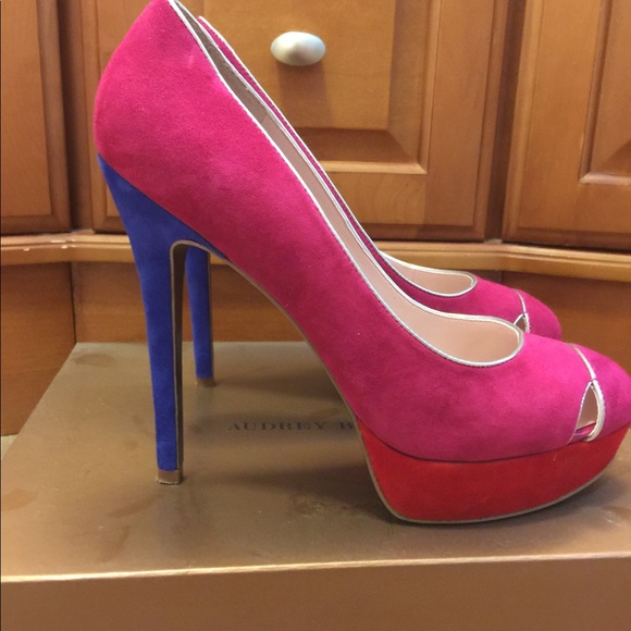 Audrey Brooke Suede platform today only SALE - Picture 3 of 8