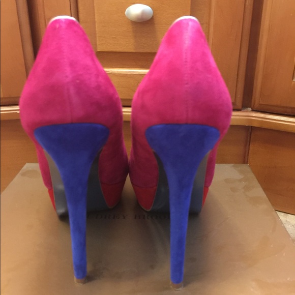 Audrey Brooke Suede platform today only SALE - Picture 4 of 8