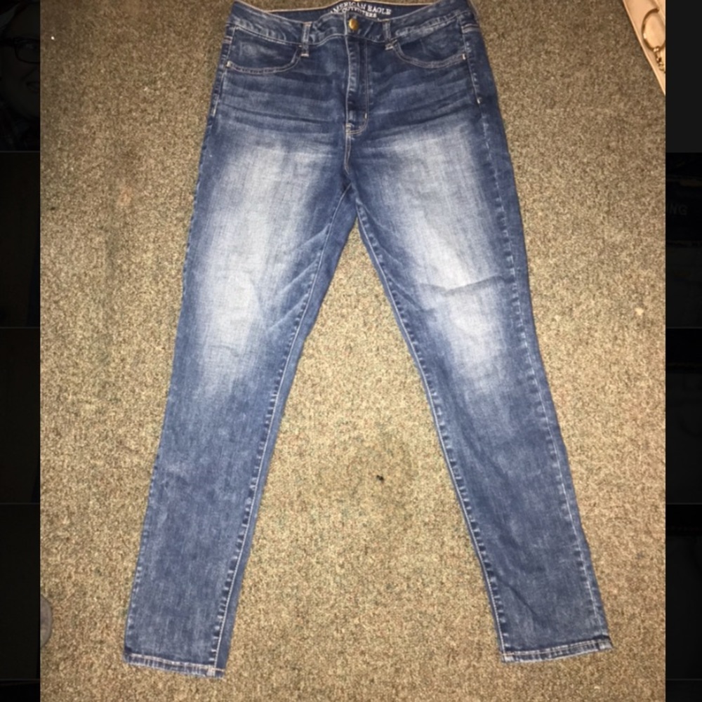 Barely worn American Eagle hi-rise jeggings!
