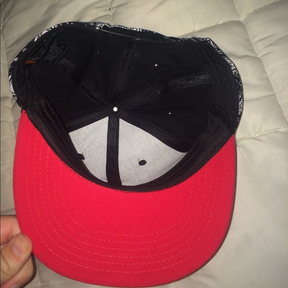 SnapBack - Picture 3 of 3