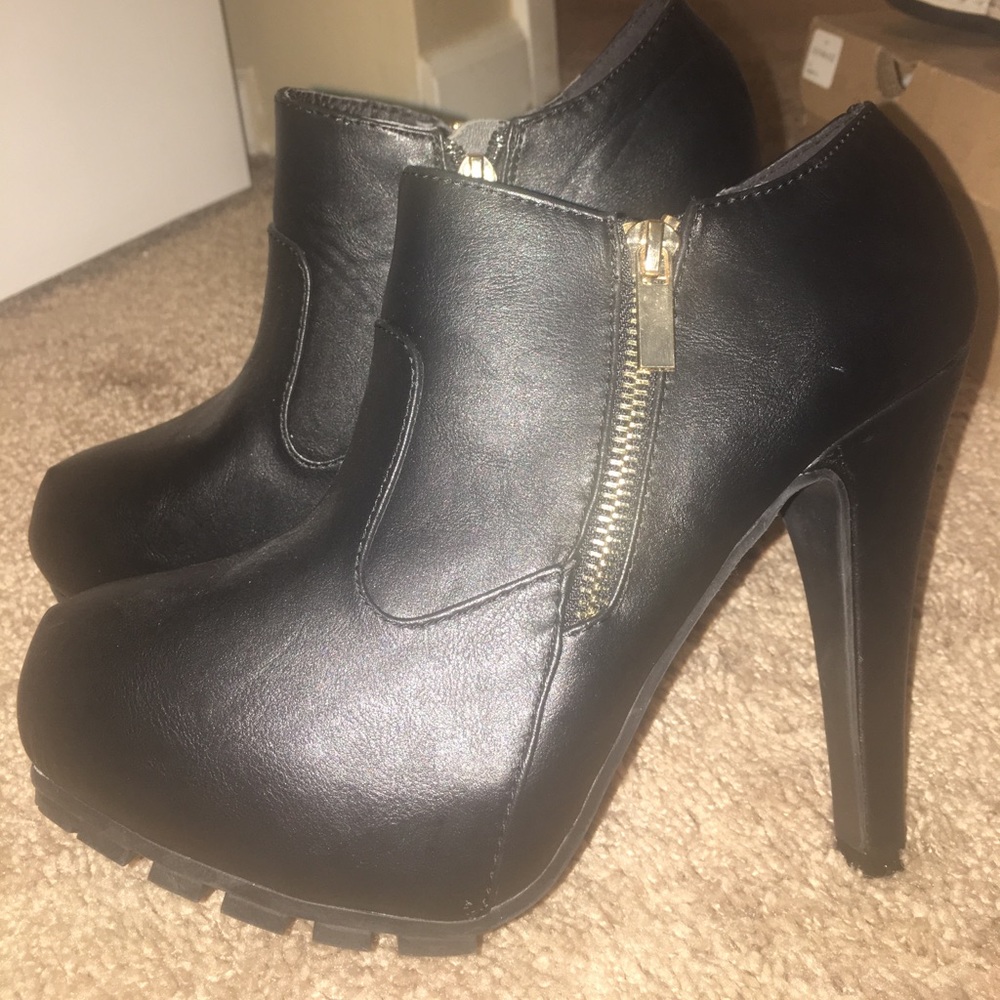 Black fall booties