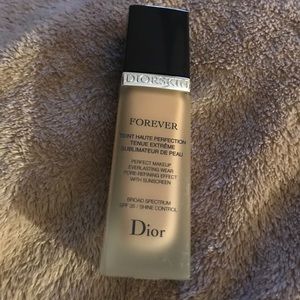 Dior foundation forever