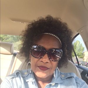 Meet your Posher, Patricia