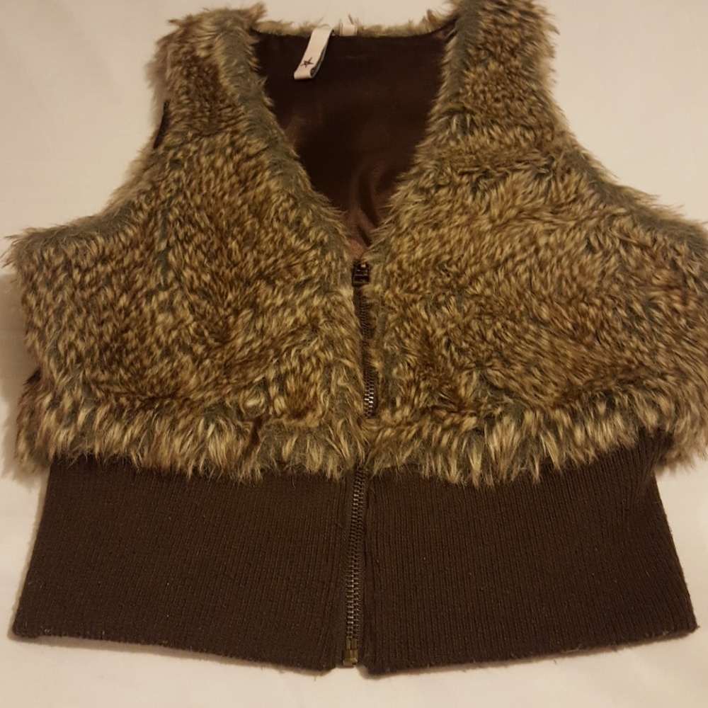 Fur vest