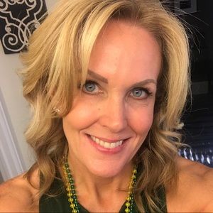 Meet your Posher, Joanie