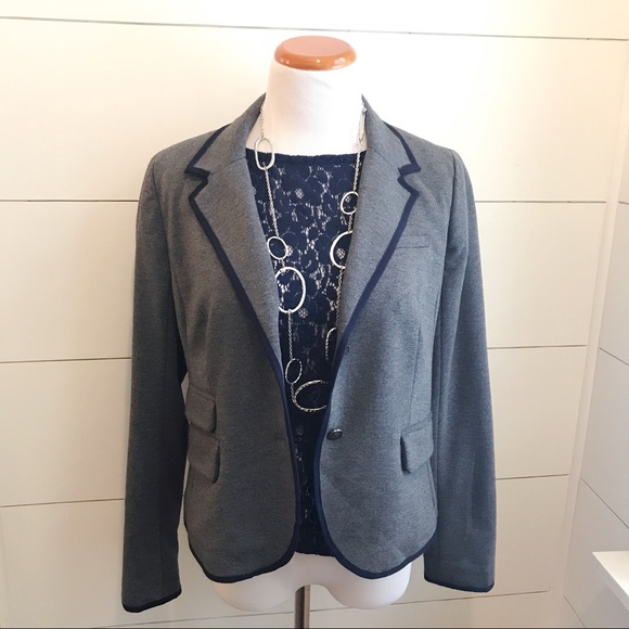 (A) GAP blazer - Picture 2 of 8