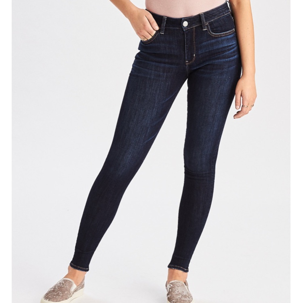 Barely worn, American Eagle jeans!