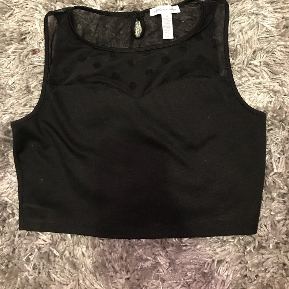 Crop top