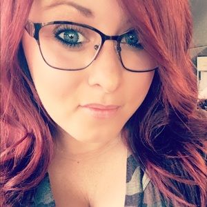 Meet your Posher, Rebbecca