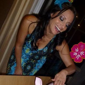 Meet your Posher, Cari