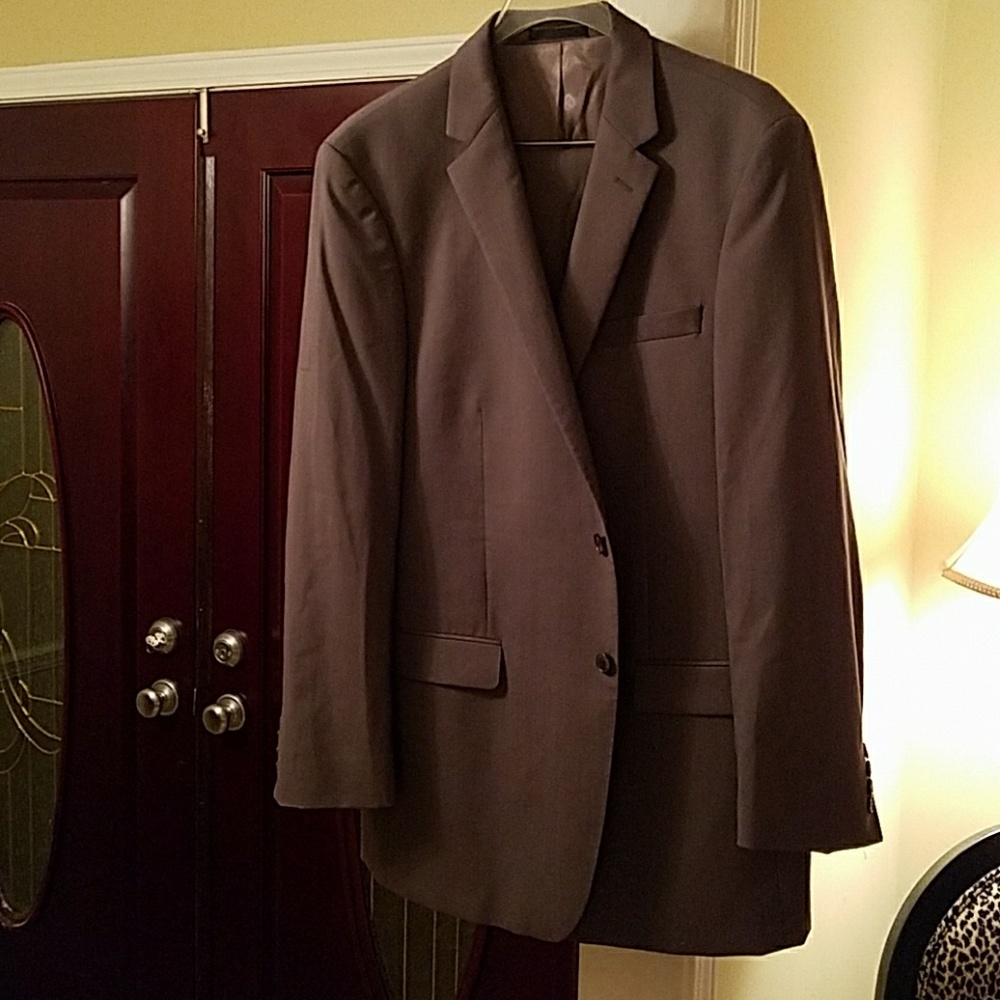 Men's Kenneth Cole New York suit 44L