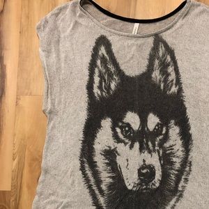 Adorable wolf/dog sweater, short sleeve shirt