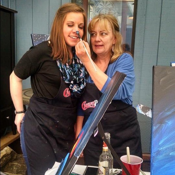 Meet your Posher, Sarah - Picture 2 of 8