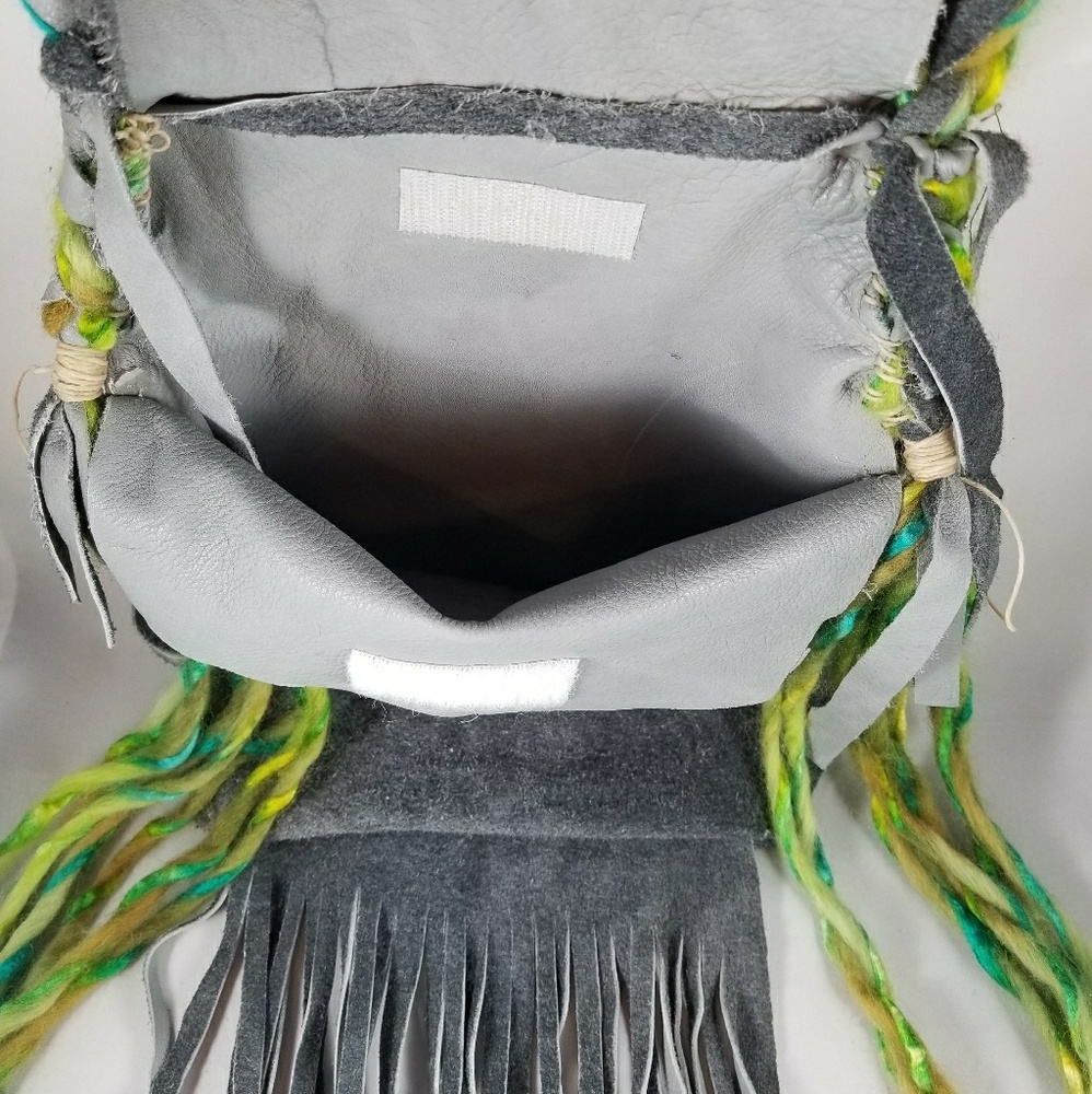Leather dragofly/butterfly cross body bag - Picture 2 of 4