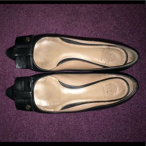 Tory Burch Bow Flats size 9