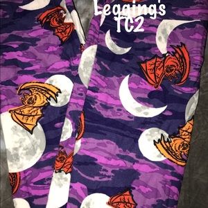 NWT LuLaRoe Halloween TC2 Bat Moon Leggings