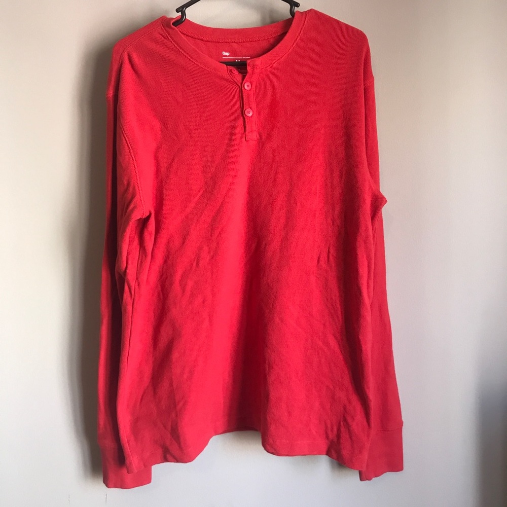 Red GAP Henley