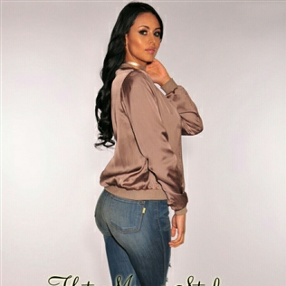 💕😍MAKE AN OFFER! TAUPE SATIN BOMBER JACKET😍💕 - Picture 2 of 4