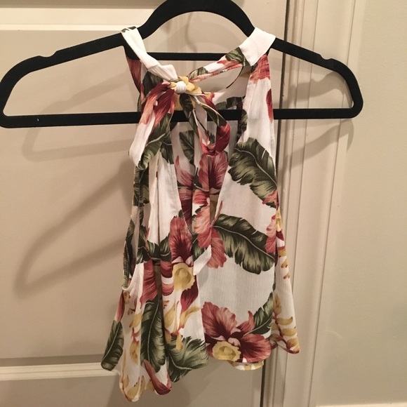 show me your mumu top and short set - Picture 2 of 3