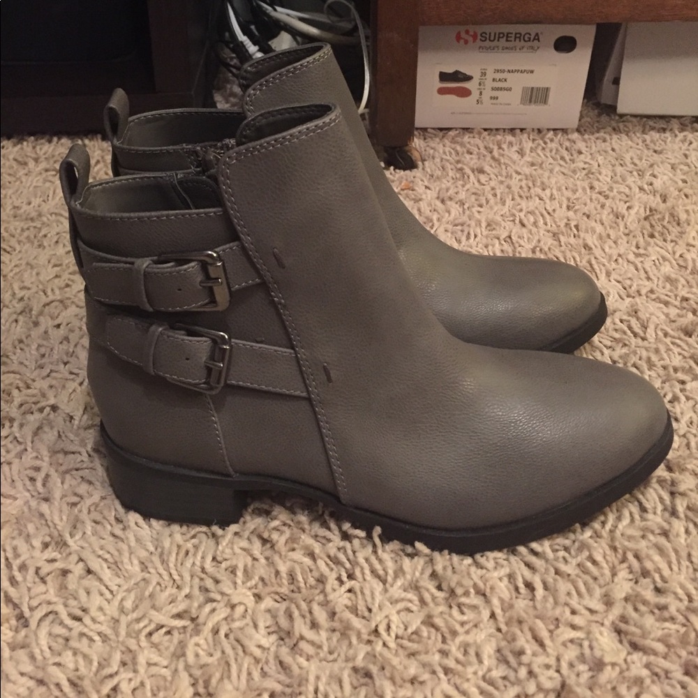 Old navy boots