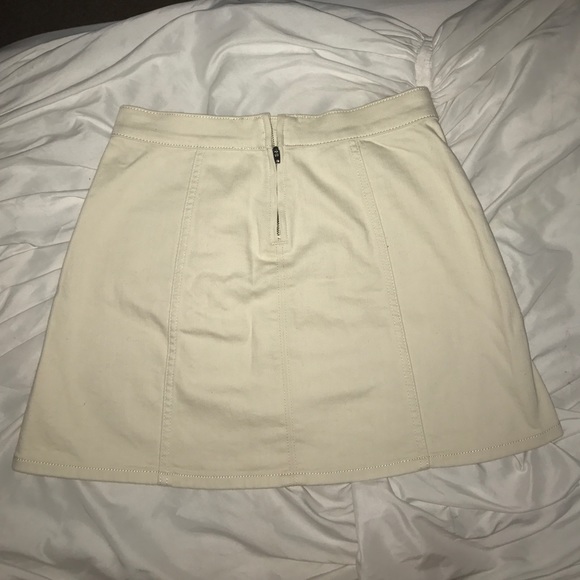 Cream A-line skirt - Picture 2 of 7