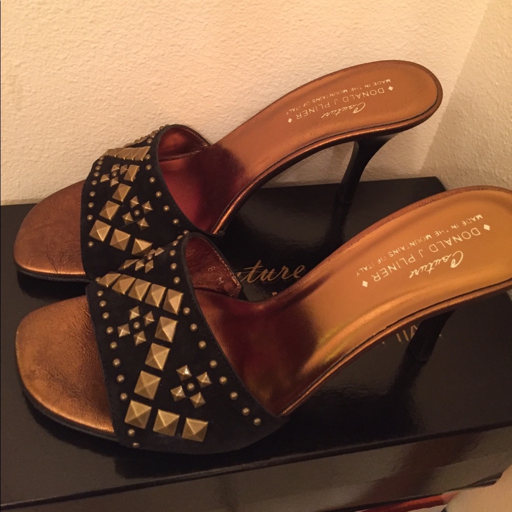 Donald J Pliner Couture suede sandals