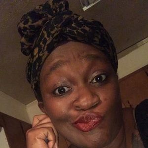 Meet your Posher, Katriece