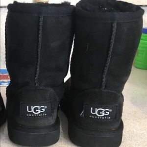 Little girls ugg winter boots size 9