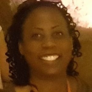 Meet your Posher, Adrienne