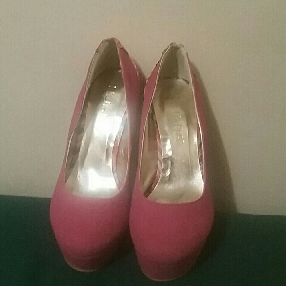 Pink Pattern Heels - Picture 4 of 5