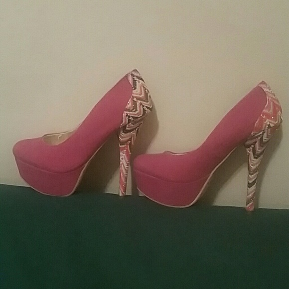 Pink Pattern Heels - Picture 2 of 5