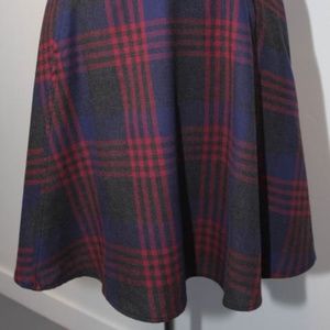 Plaid skirt - Only worn once!