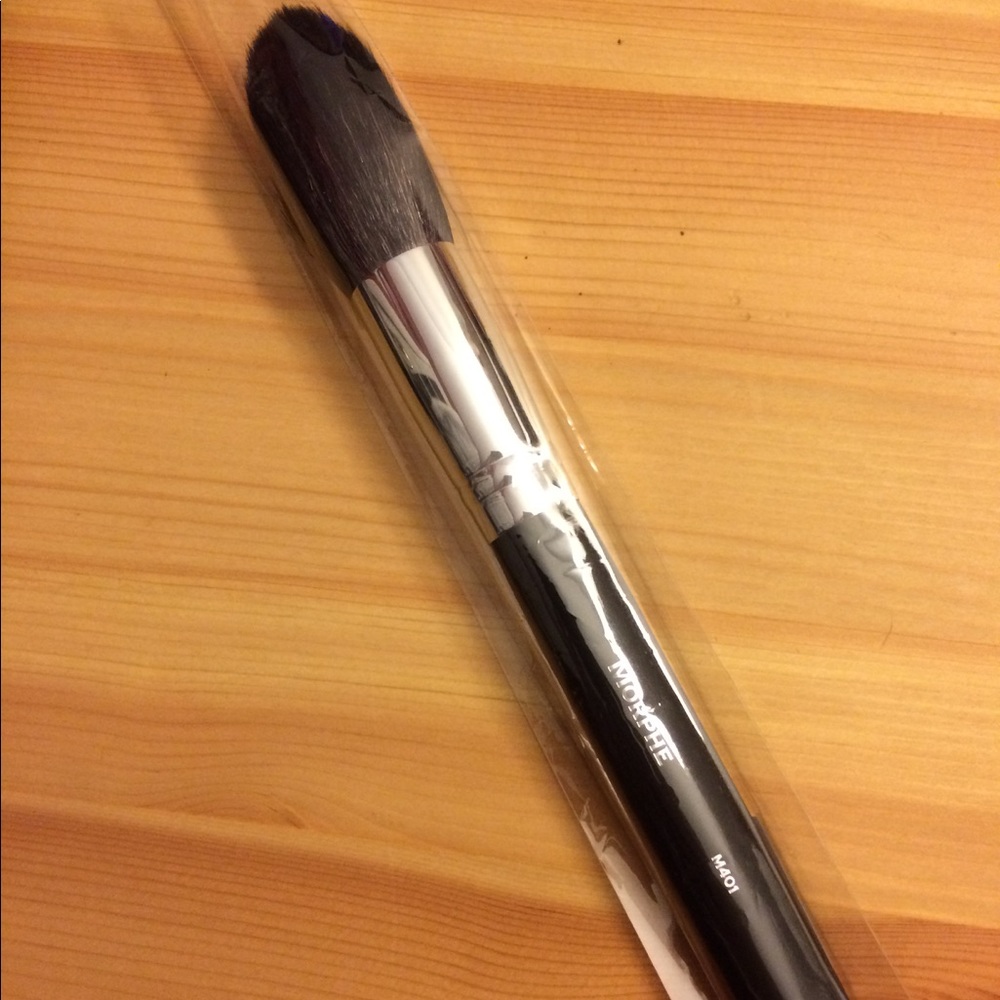 M401 - Large Pointed Powder