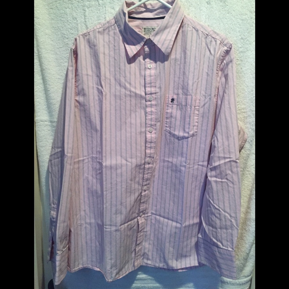 Mossimo Mens Shirt Size Large.