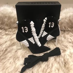🚫SOLD🚫 NWT FENTY PUMA by Rihanna heeled sneaker
