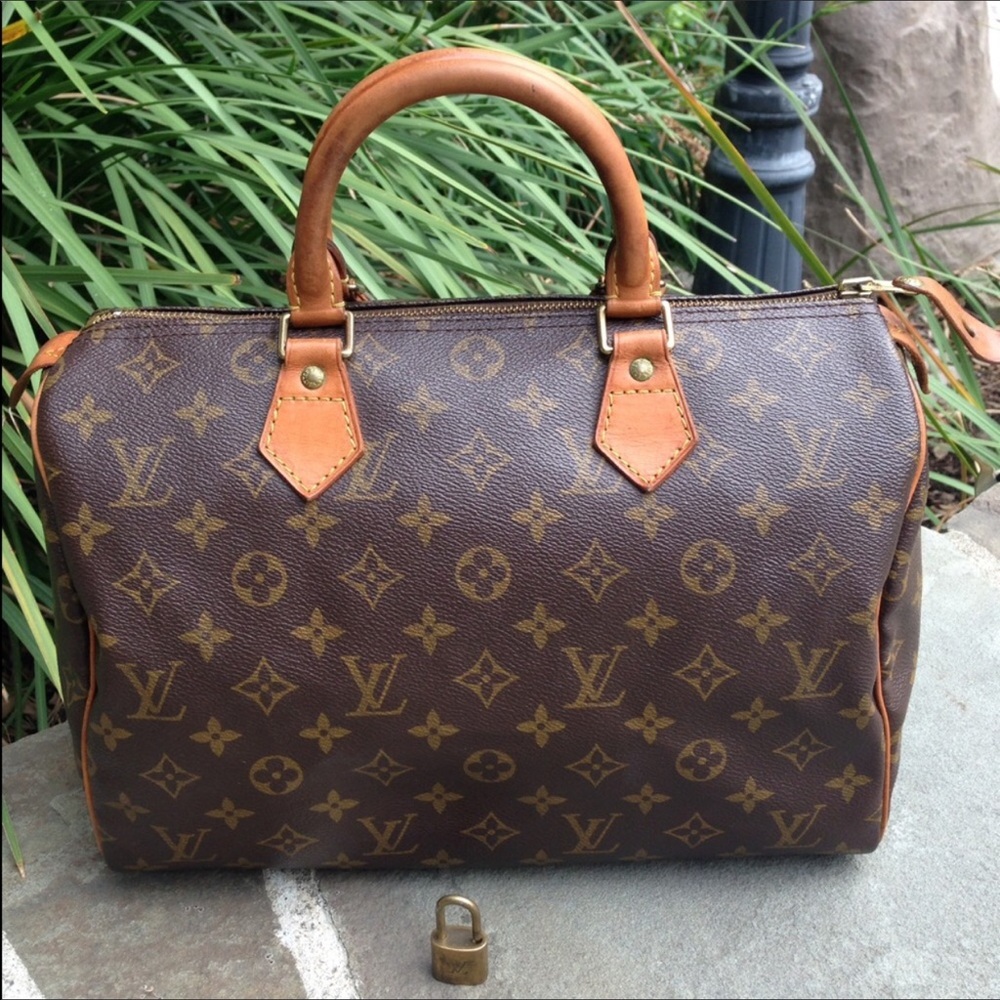 Authentic Louis Vuitton speedy 30 bag with lock
