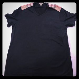 Burberry tshirt