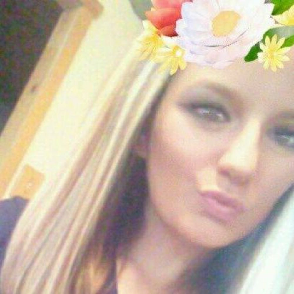 Meet your Posher, Laci