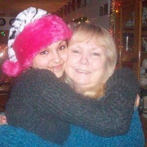 Meet your Posher, Crystal