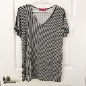 striped v-neck t-shirt