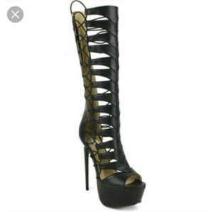 Fahrenheit Vicky 01A heels