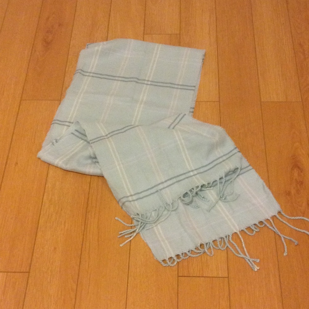 NWT Mint Scarf