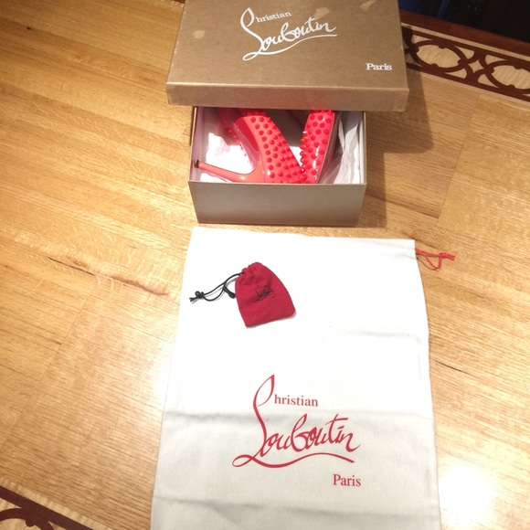 Christian Louboutin Pigalle Rose Paris - Picture 7 of 7