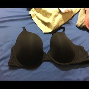 34DD Victoria's Secret bras
