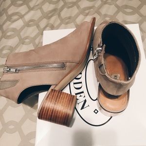 Rico Grey Nubk booties by Steve Madden