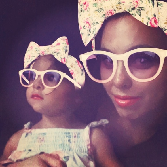 ๐ฆMeet Your Posh Ambassador!! ๐ - Picture 3 of 4