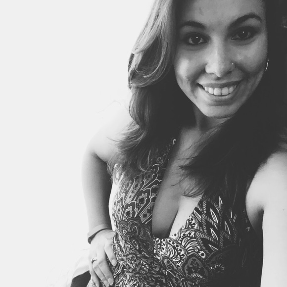 ๐ฆMeet Your Posh Ambassador!! ๐ - Picture 4 of 4