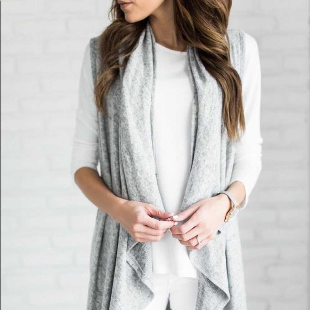 GREY DRAPE COTTON VEST